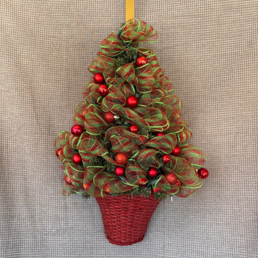 Christmas Wall Decor Tree Red Green Deco Mesh Pre-Lit Woven Basket 24 Inch